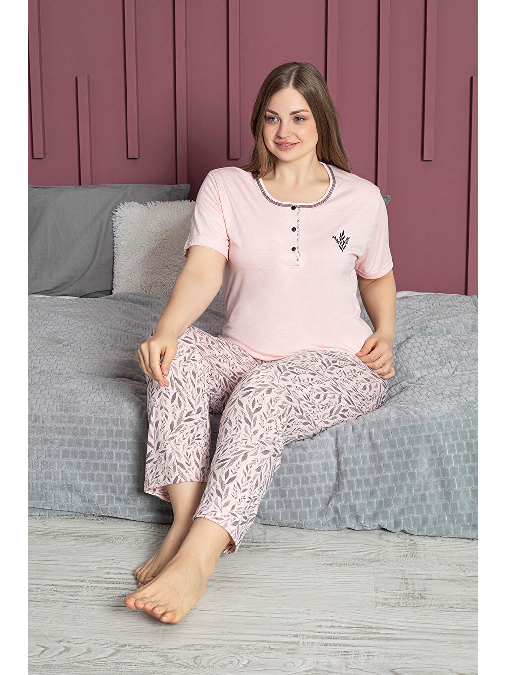 Pembe Büyük Beden Çiçek Desenli Kısa Kollu Pijama Takımı-1