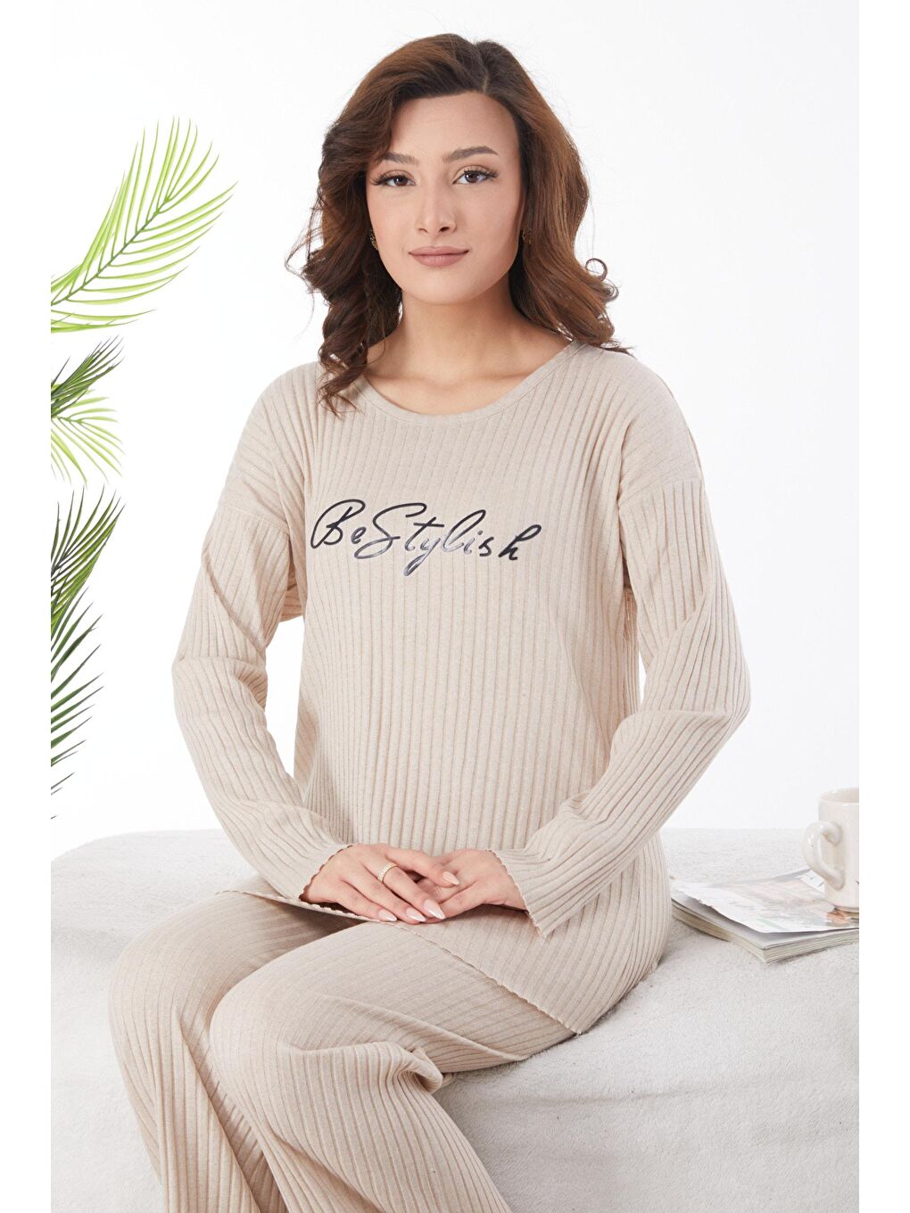 Bisiklet Yaka Kadın Bej Baskılı Uzun Kollu Pijama Takımı - 24699-2