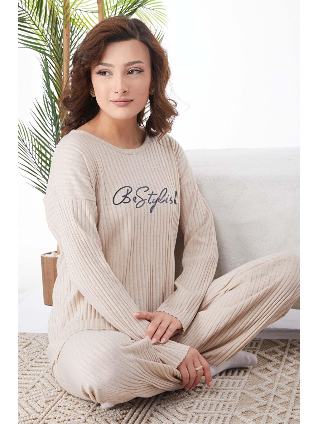 Bisiklet Yaka Kadın Bej Baskılı Uzun Kollu Pijama Takımı - 24699-3