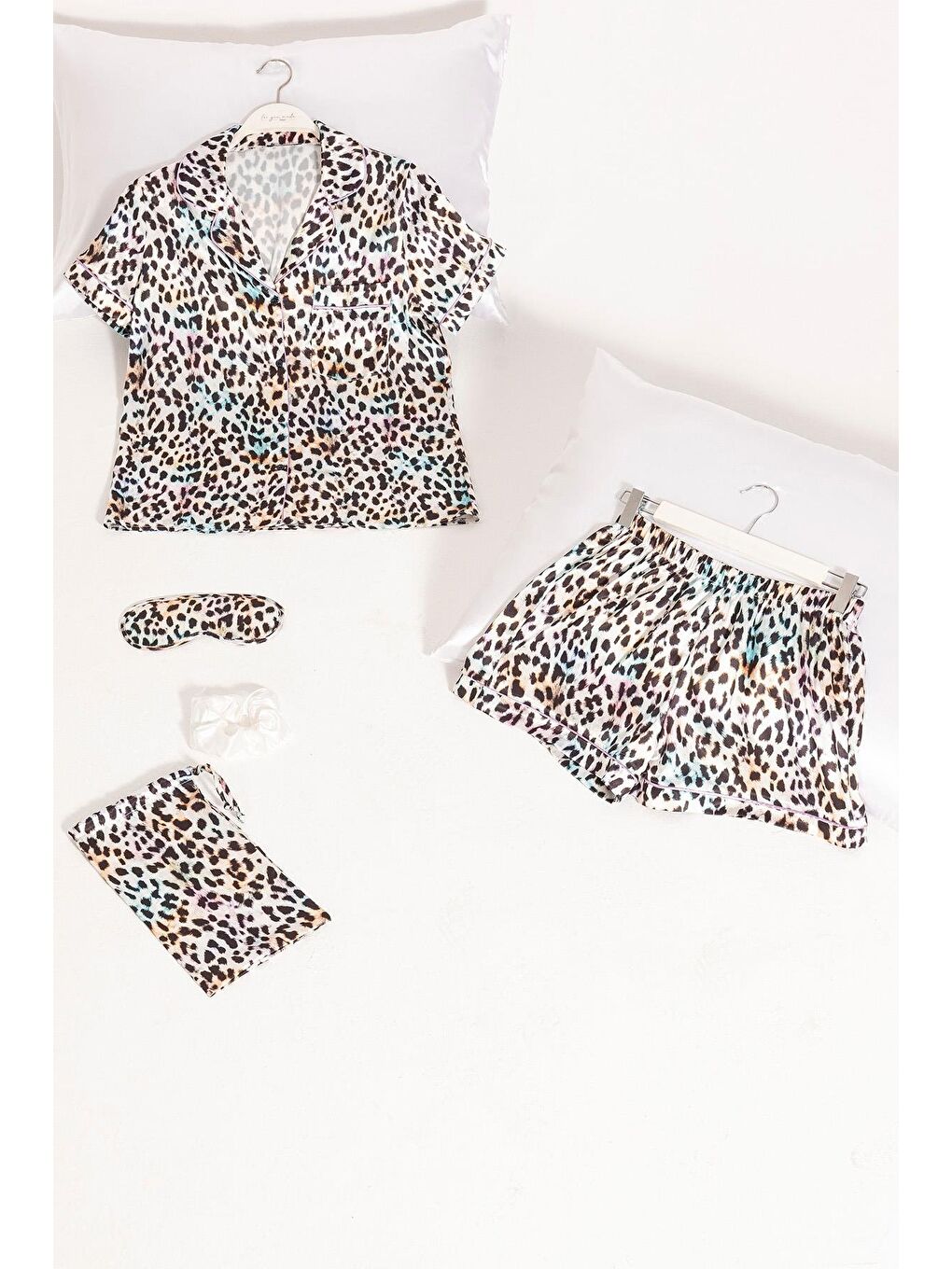 For You Moda Lila 5'li Leopar Desenli Saten Pijama Şort Takım