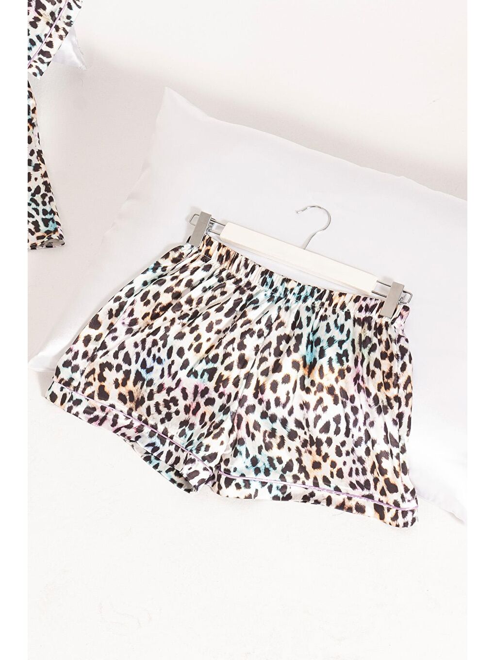 For You Moda Lila 5'li Leopar Desenli Saten Pijama Şort Takım - 2