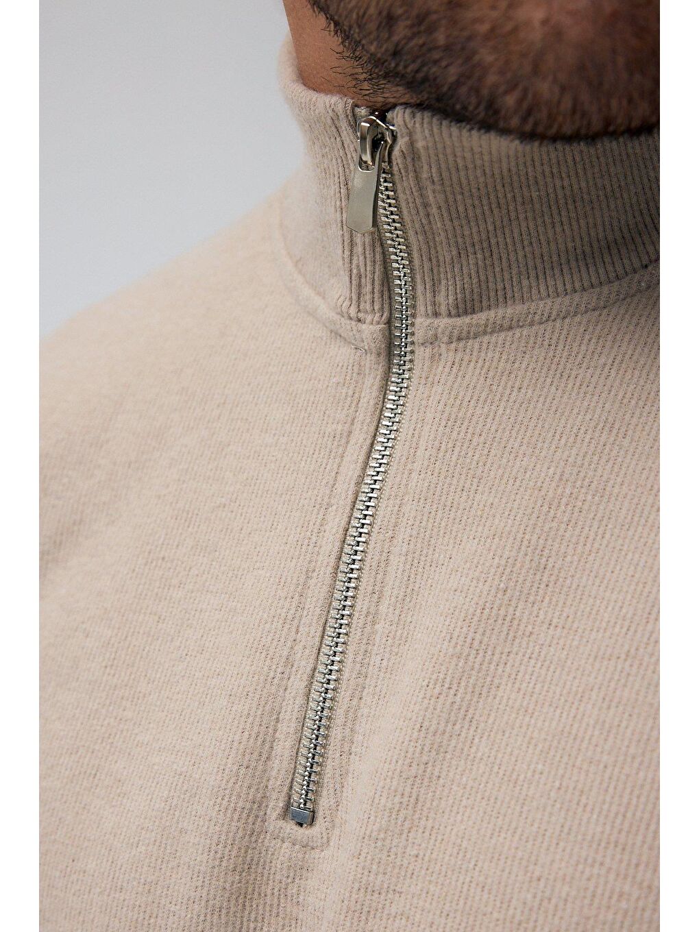 Erkek Bej Standart Fit Normal Kesim Pamuklu Yarım Fermuarlı Dik Yaka Pamuklu Sweatshirt-3