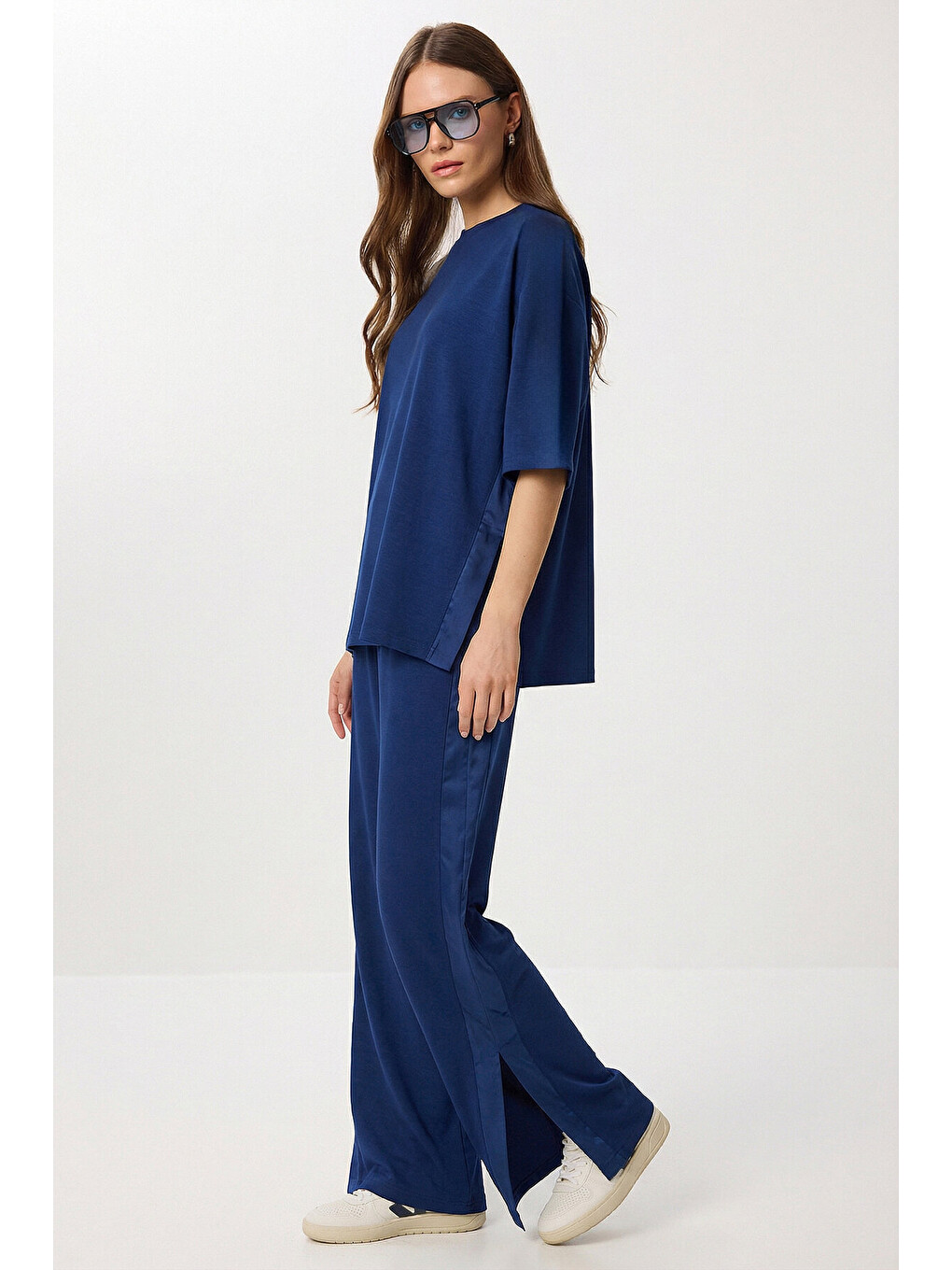 Lacivert Oversize Yırtmaçlı Paraşüt Garnili Modal Takım LACİVERT LBY0043