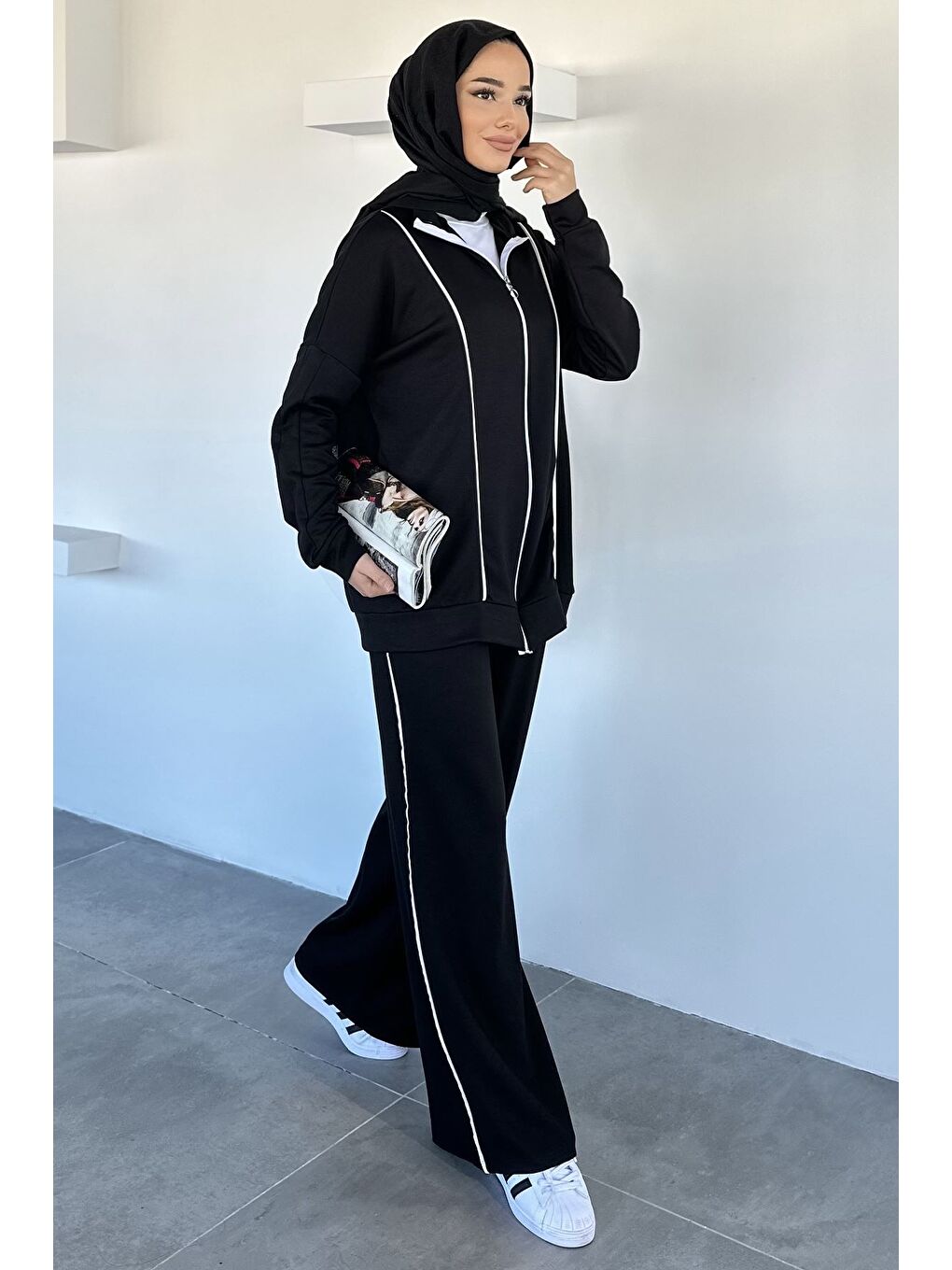 Siyah Ön Fermuarlı Şeritli Tunik Bel Lastikli Pantolon Tesettür İkili Takım