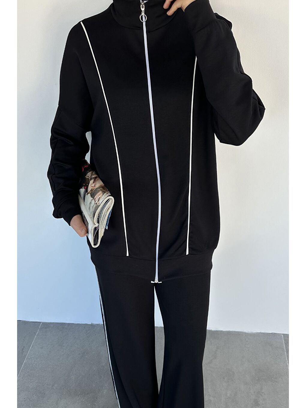 Siyah Ön Fermuarlı Şeritli Tunik Bel Lastikli Pantolon Tesettür İkili Takım-4