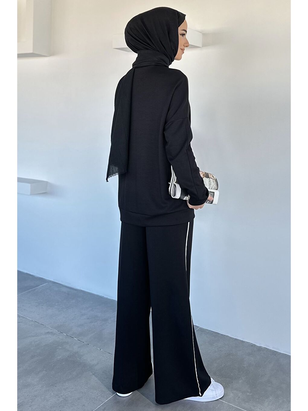 Siyah Ön Fermuarlı Şeritli Tunik Bel Lastikli Pantolon Tesettür İkili Takım-6