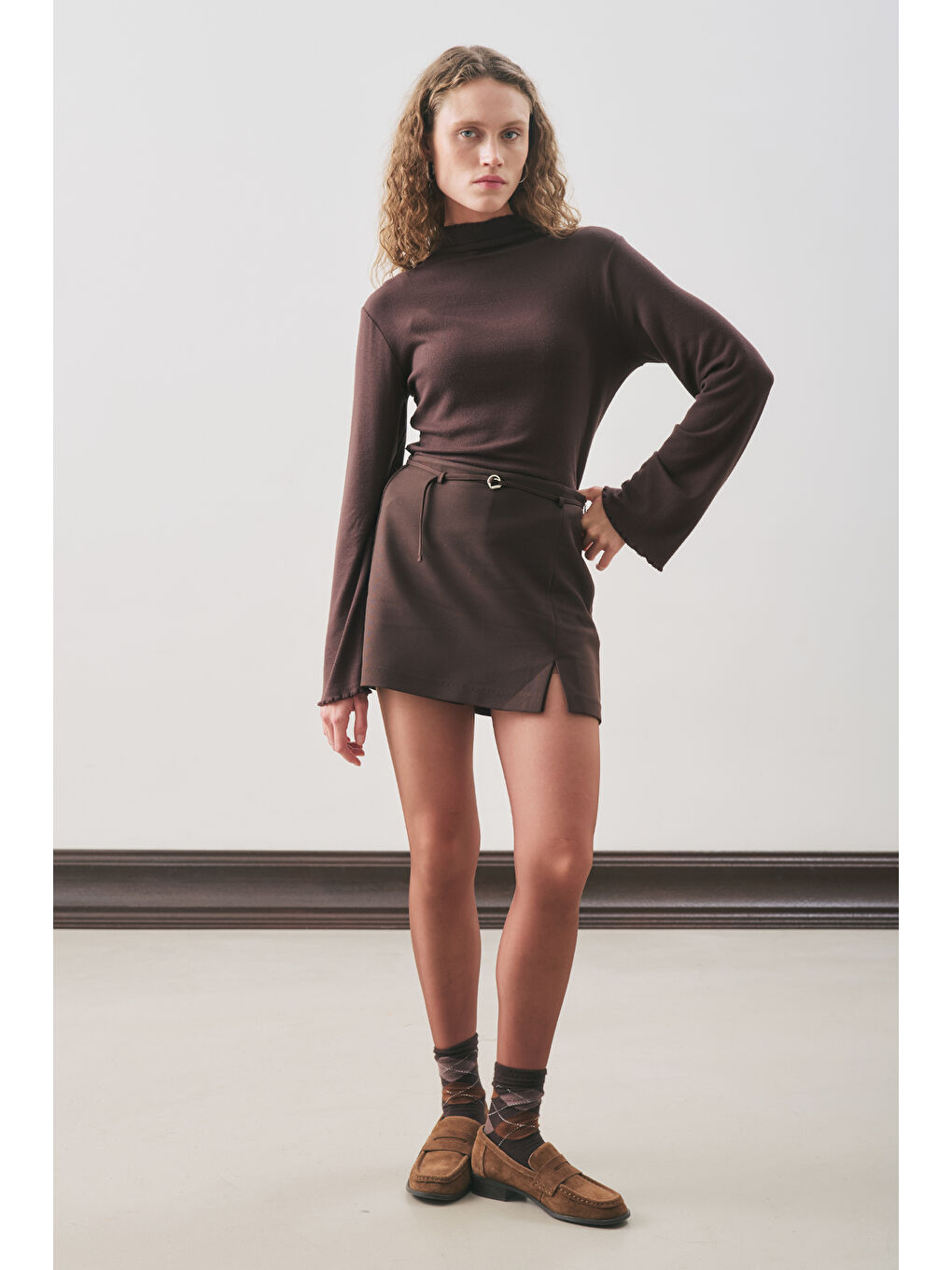 Kahverengi Kemer Detaylı Mini Etek Acı Kahve-3