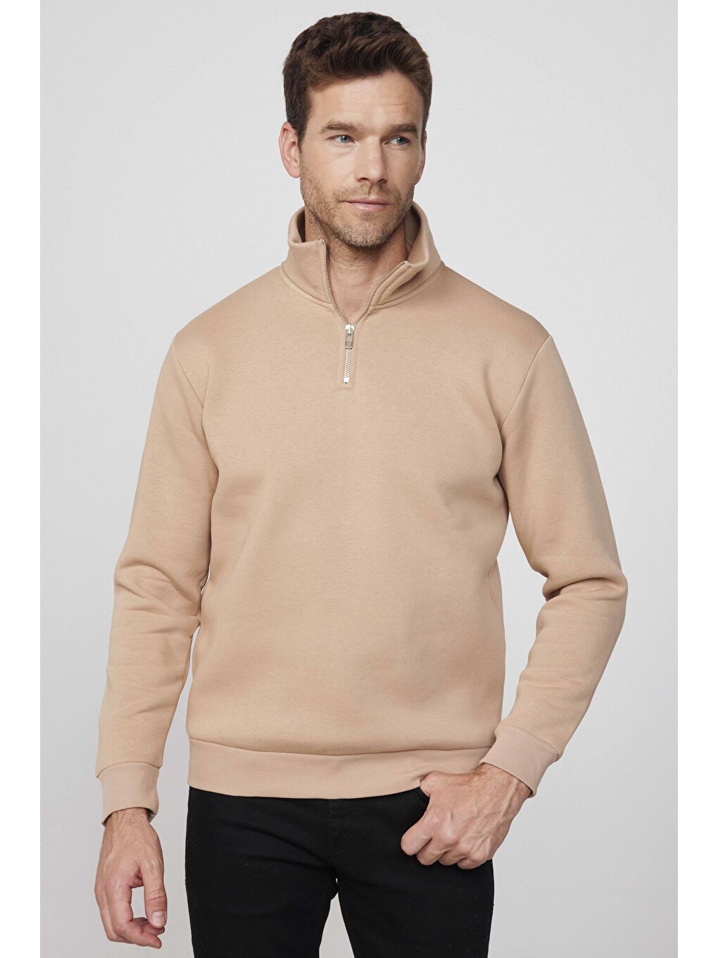 Bej Unisex Relax Fit Rahat Kesim Pamuklu İçi Polarlı Yarım Fermuarlı Taş Renk Dik Yaka Sweatshirt-1