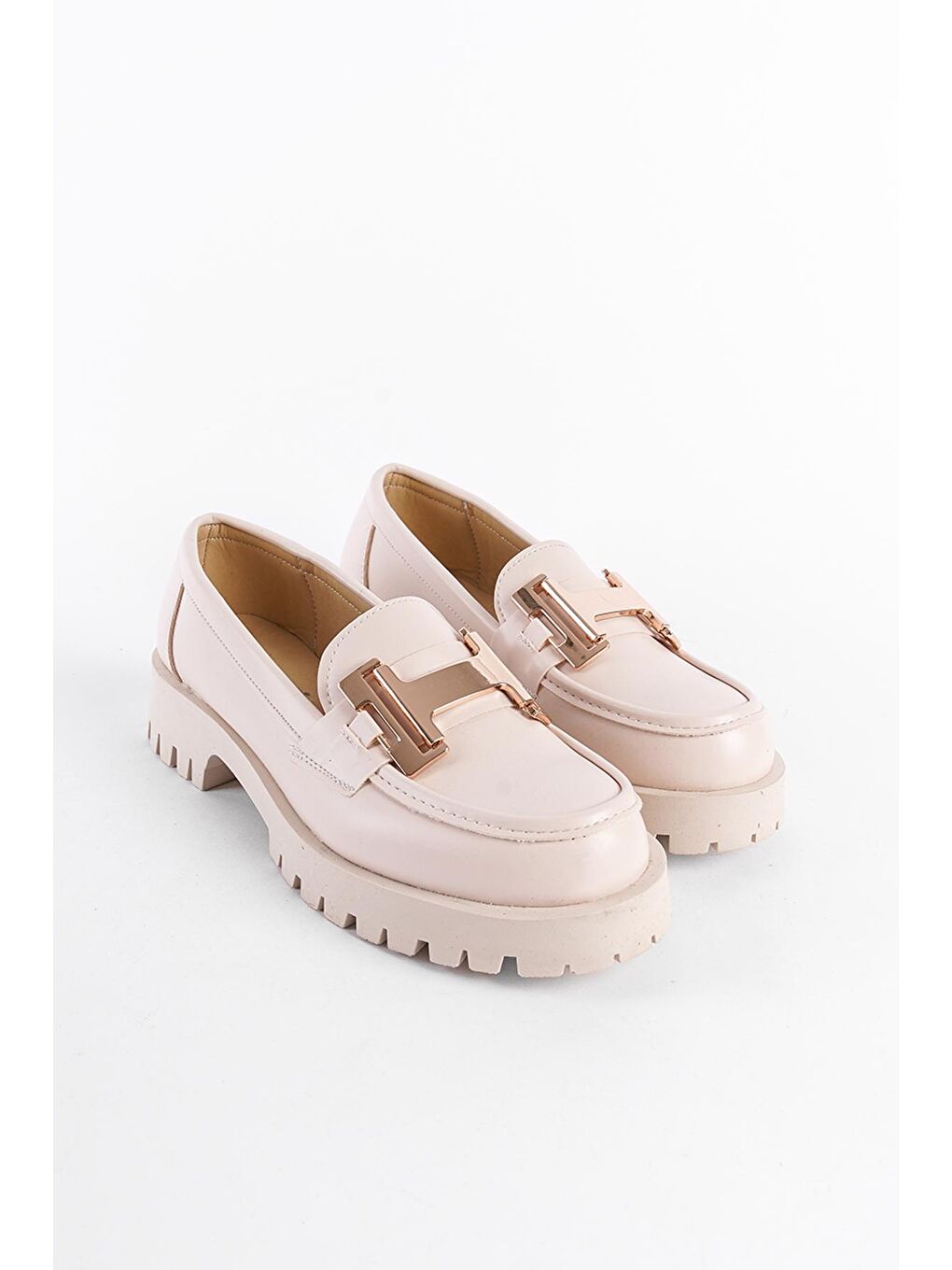 Bej Trak Tabanlı Metal  H Tokalı  Kadın Loafer