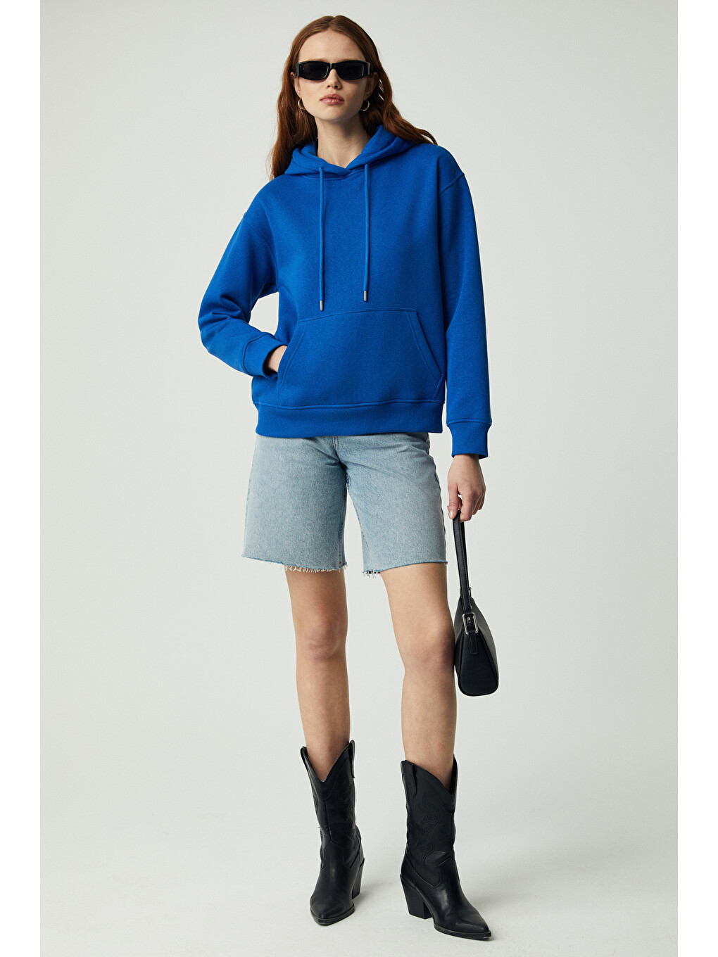 Mavi Adel Kadın Organik Pamuklu Içi Polarlı Yumuşacık Relaxed Kanguru Cepli Kapüşonlu SAKS Sweatshirt-1