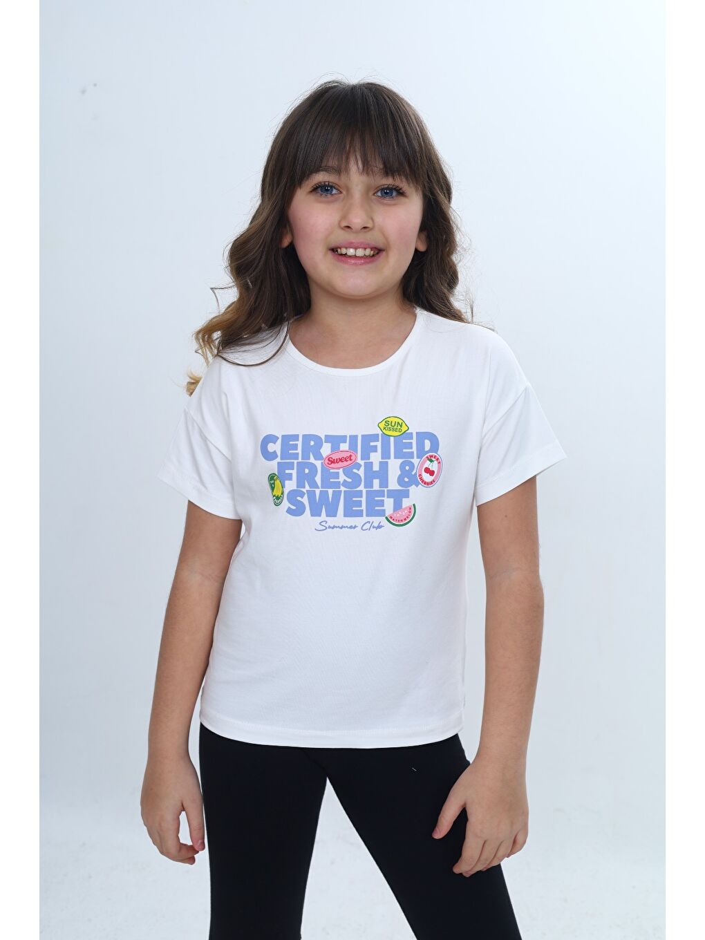 Ekru Kız Çocuk Bisiklet Yaka Düşük Omuz Kısa Kollu Baskılı Tişört 24976-1