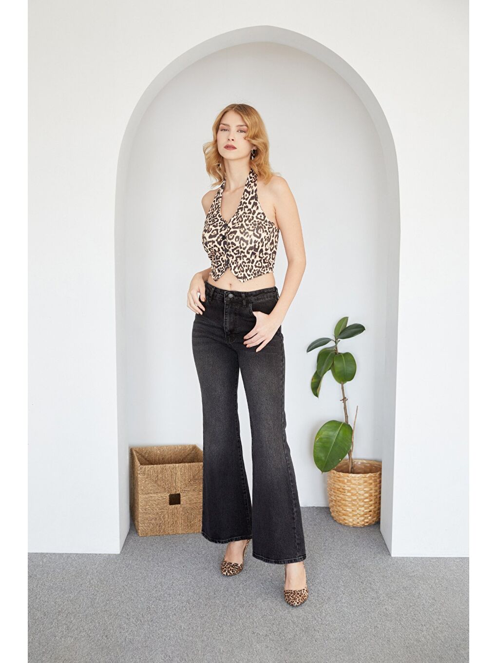 Antrasit Yüksek Bel Flare Jean