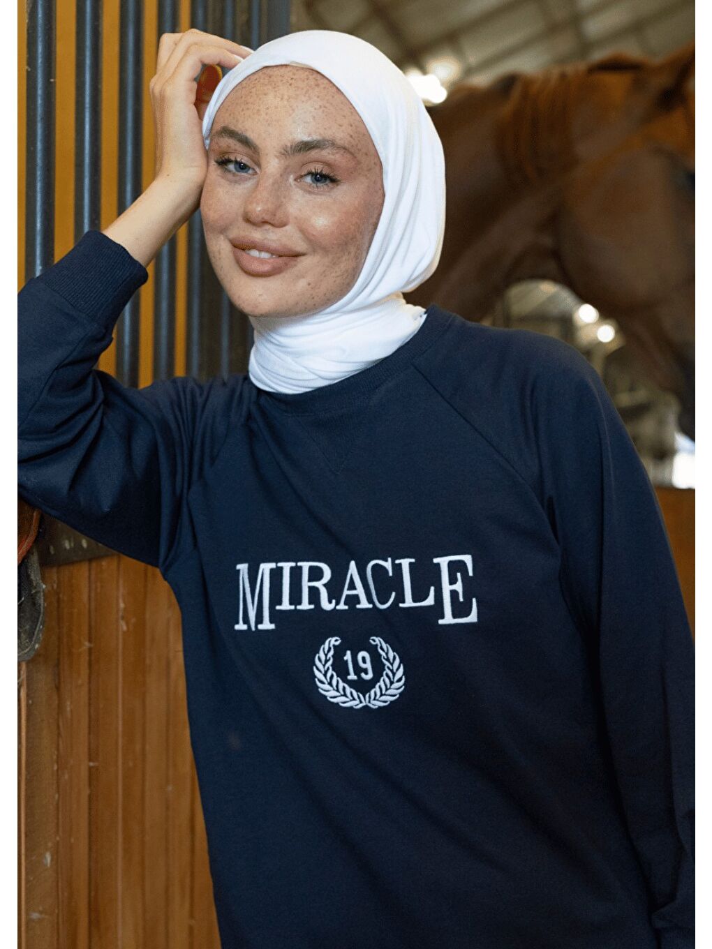 Lacivert Sweatshirt Miracle 19