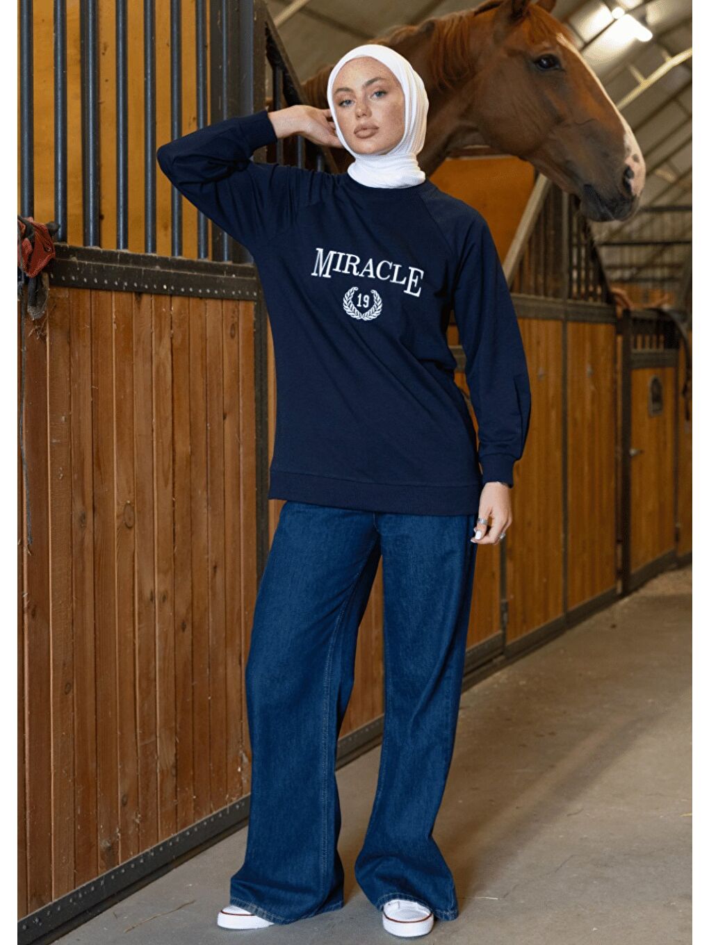 Lacivert Sweatshirt Miracle 19-1