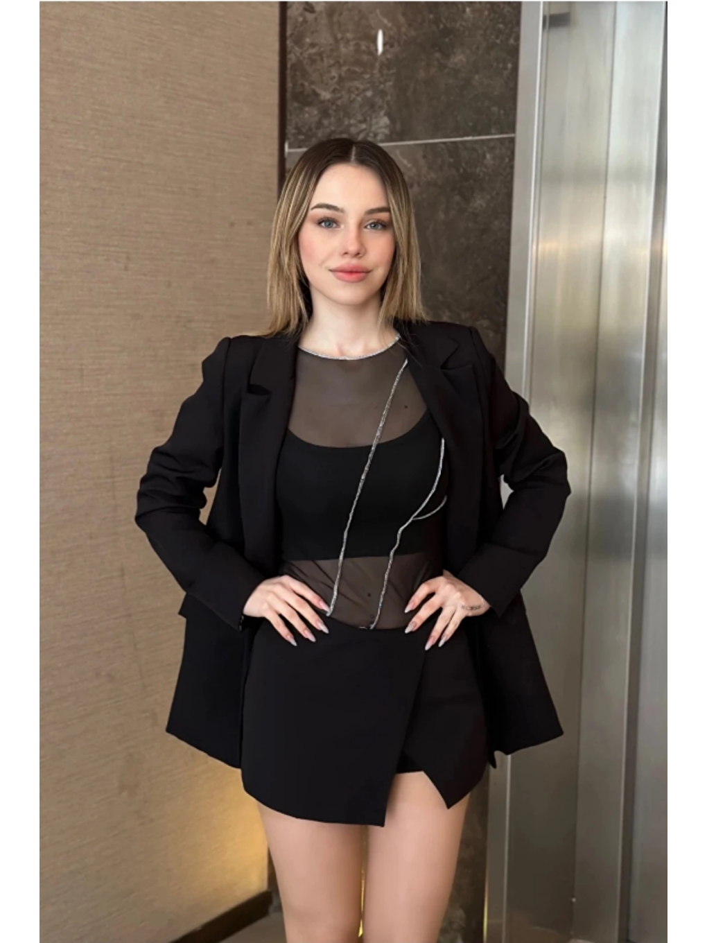 Kadın Siyah Yüksek Bel Asimetrik Şort Etek-1