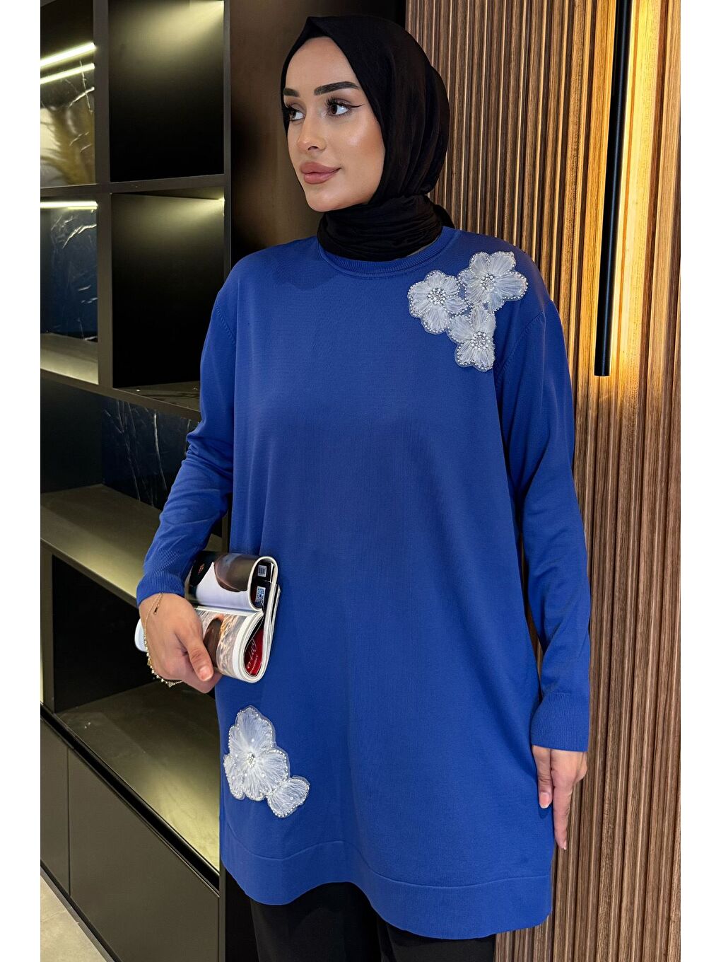 Mavi Bisiklet Yaka Çiçek Figürlü Tesettür Triko Tunik (s-m-l-xl Beden Uyumludur.)-2