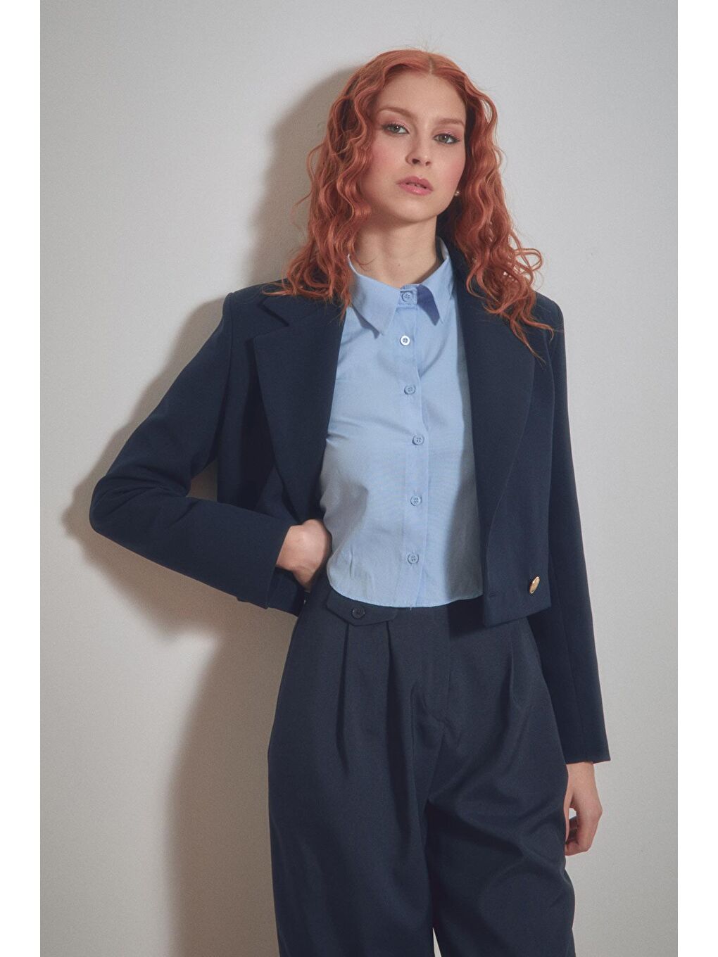 Mavi Basic Uzun Kollu Crop Gömlek