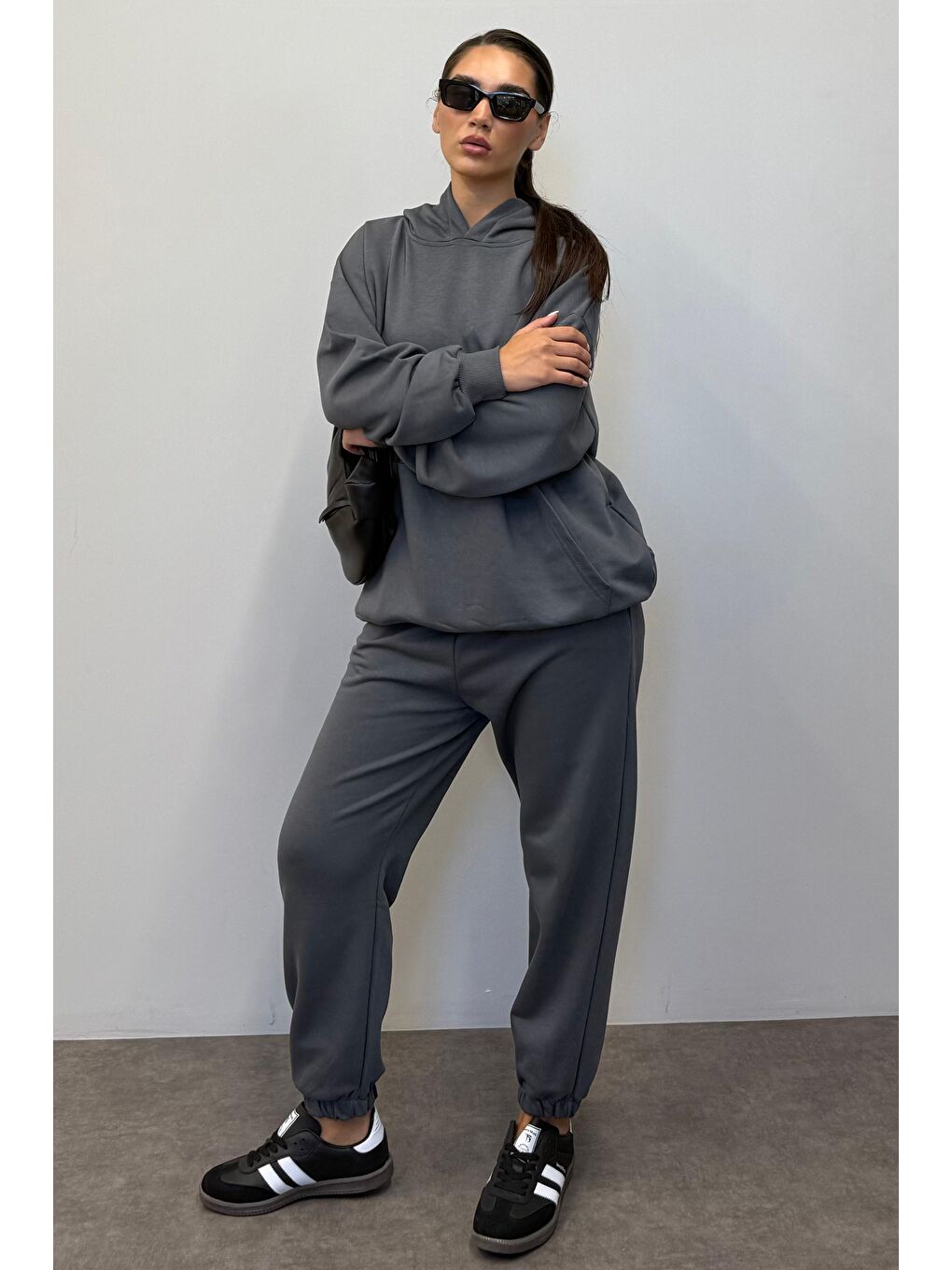 Gri Füme Kapüşonlu Kadın Eşofman Takımı Mg1225-1