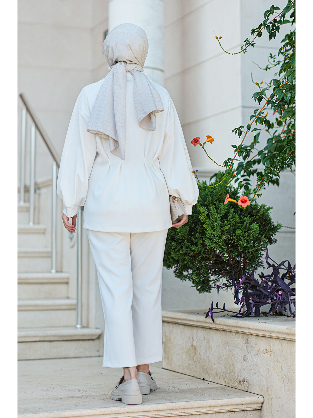 Taş Aksesuar Detay İkili Takım Beyaz-1