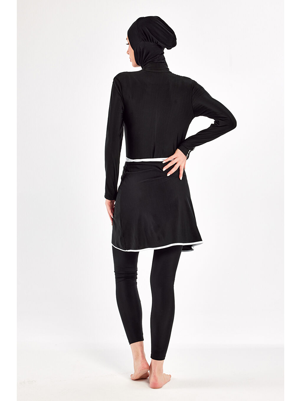 UV Korumalı 3 Farklı Şekilde Giyilebilir Elastanlı Etekli Tesettür Mayo 1109 Siyah02-4