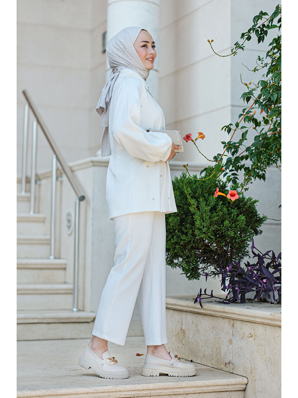 Taş Aksesuar Detay İkili Takım Beyaz-2