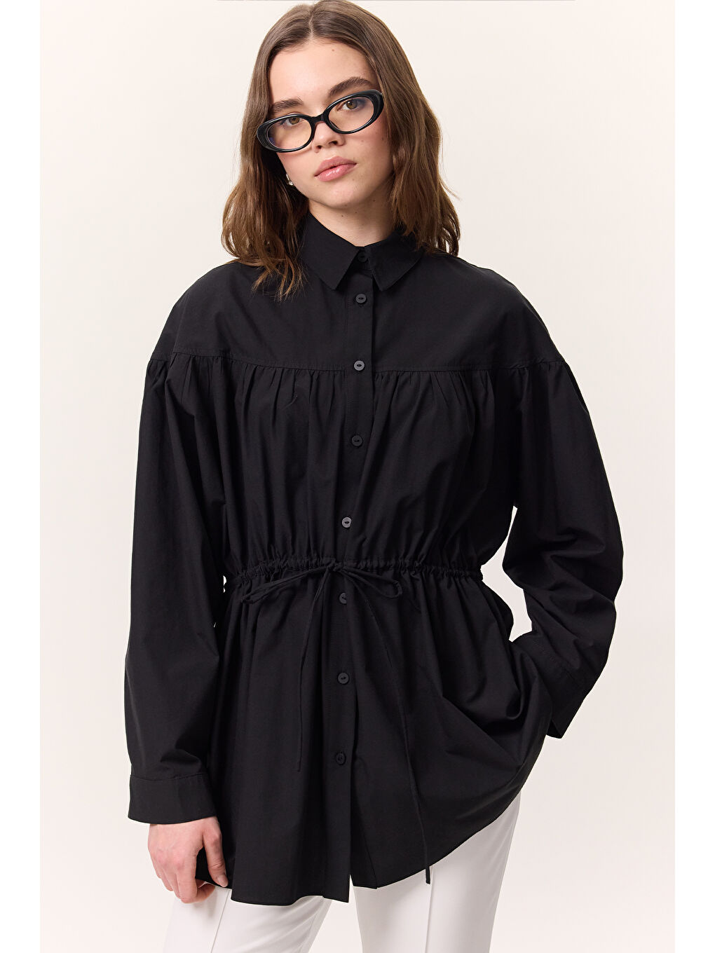 Büzgü Bağlama Detaylı Tunik Siyah