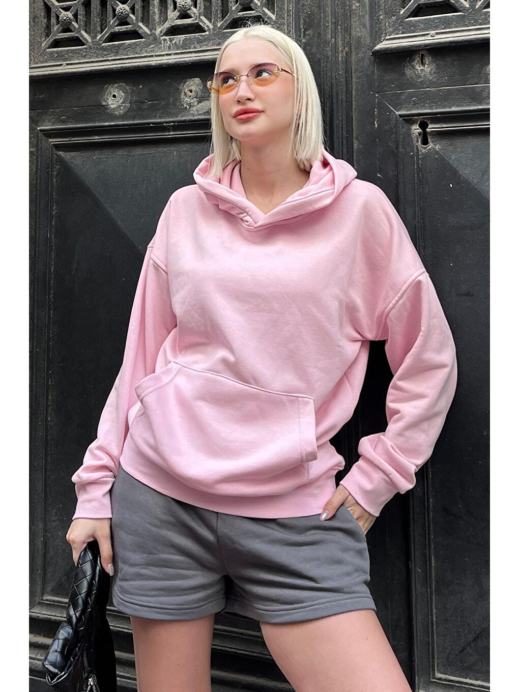 Madmext Pembe Kapüşonlu Oversize Cepli Sweatshirt MG2207 - 2