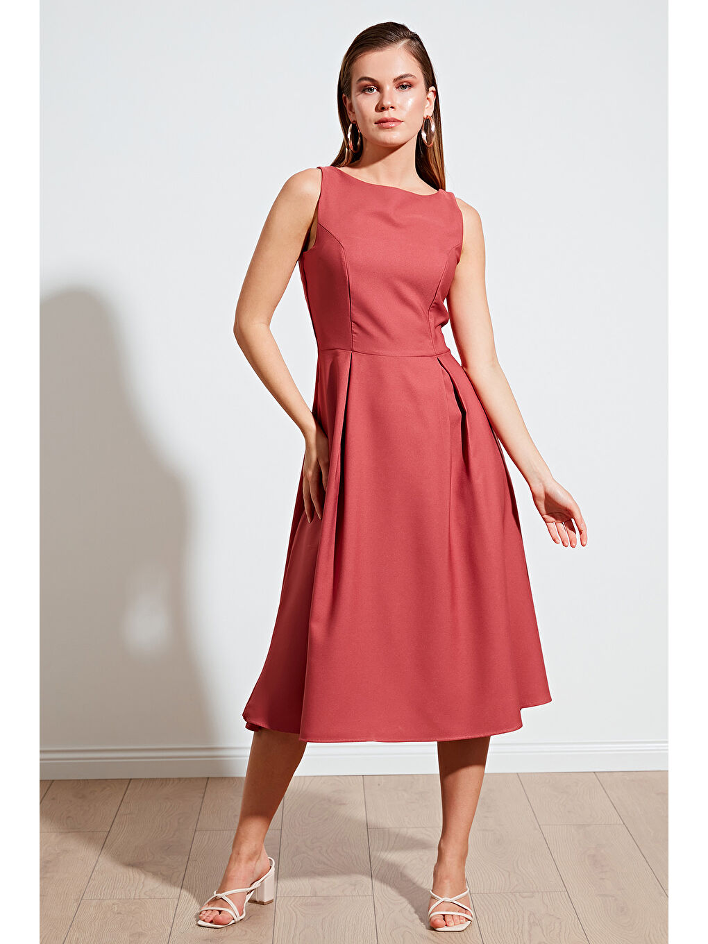 Pembe Regular Fit Bisiklet Yaka Cepli Pileli Midi Boy Kadın Elbise 6111963-1