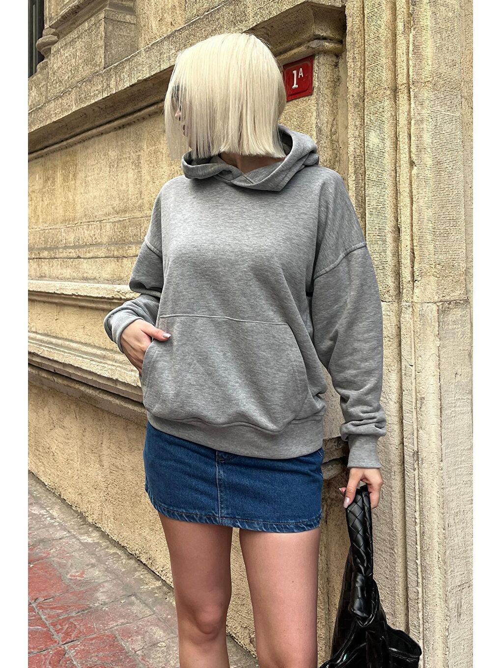 Madmext Gri Melanj Grimelanj Kapüşonlu Oversize Cepli Sweatshirt MG2207 - 2