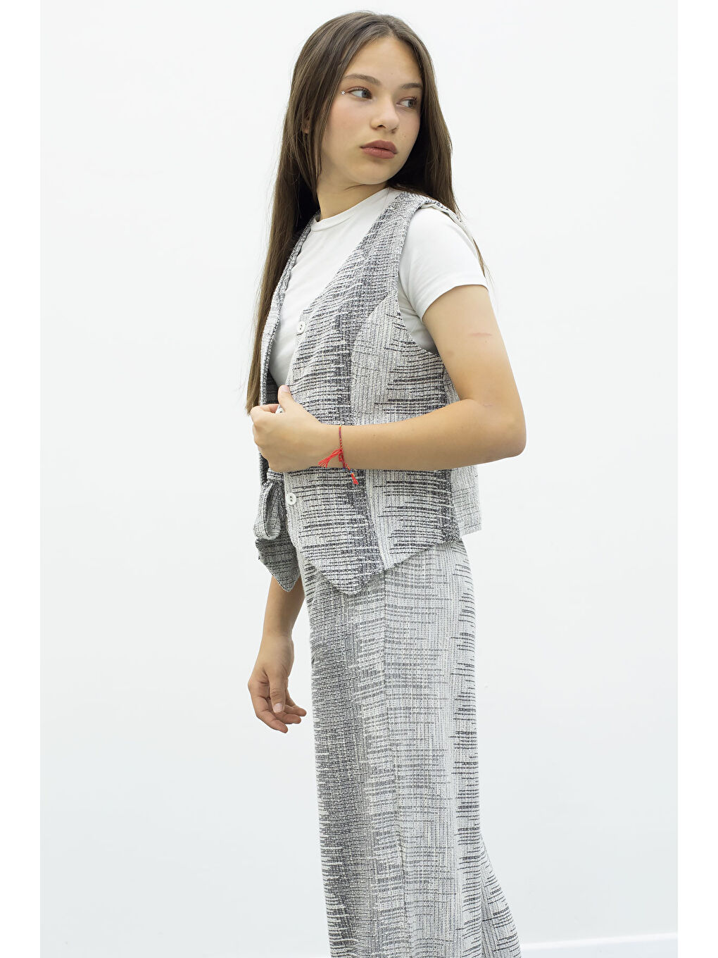 Gri Düğmeli Yelekli Geniş Paça Kuşaklı Pantolonlu Kız Çocuk 2li Takım 21013-3