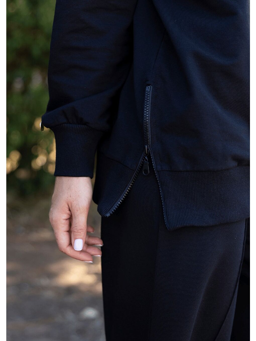 Siyah Sweatshirt Kemik Broş-5