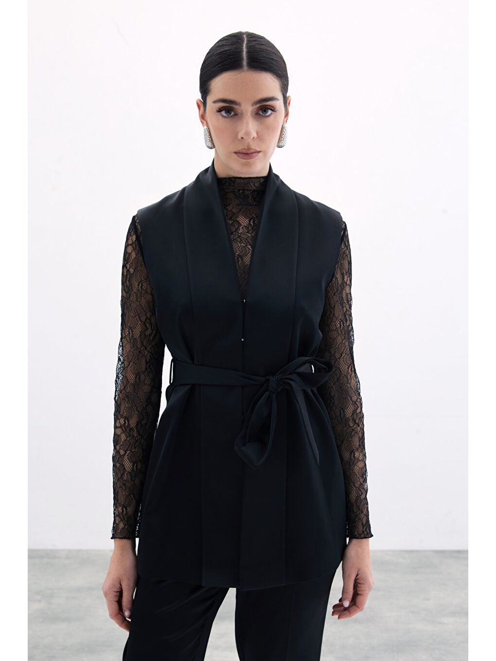 Kuşaklı Saten Yelek - Siyah-6