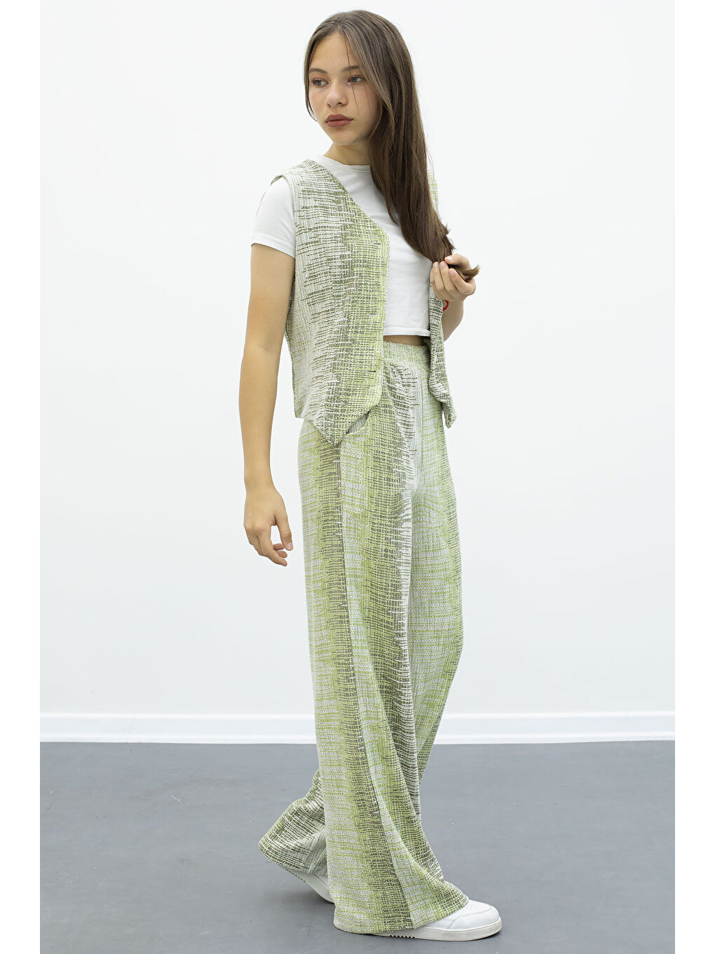 Haki Düğmeli Yelekli Geniş Paça Kuşaklı Pantolonlu Kız Çocuk 2li Takım 21009-3