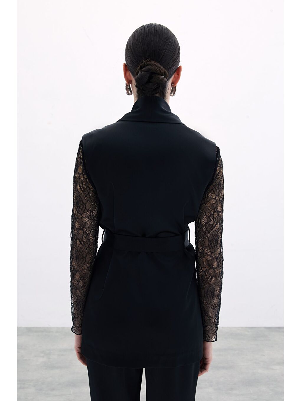 Kuşaklı Saten Yelek - Siyah-7