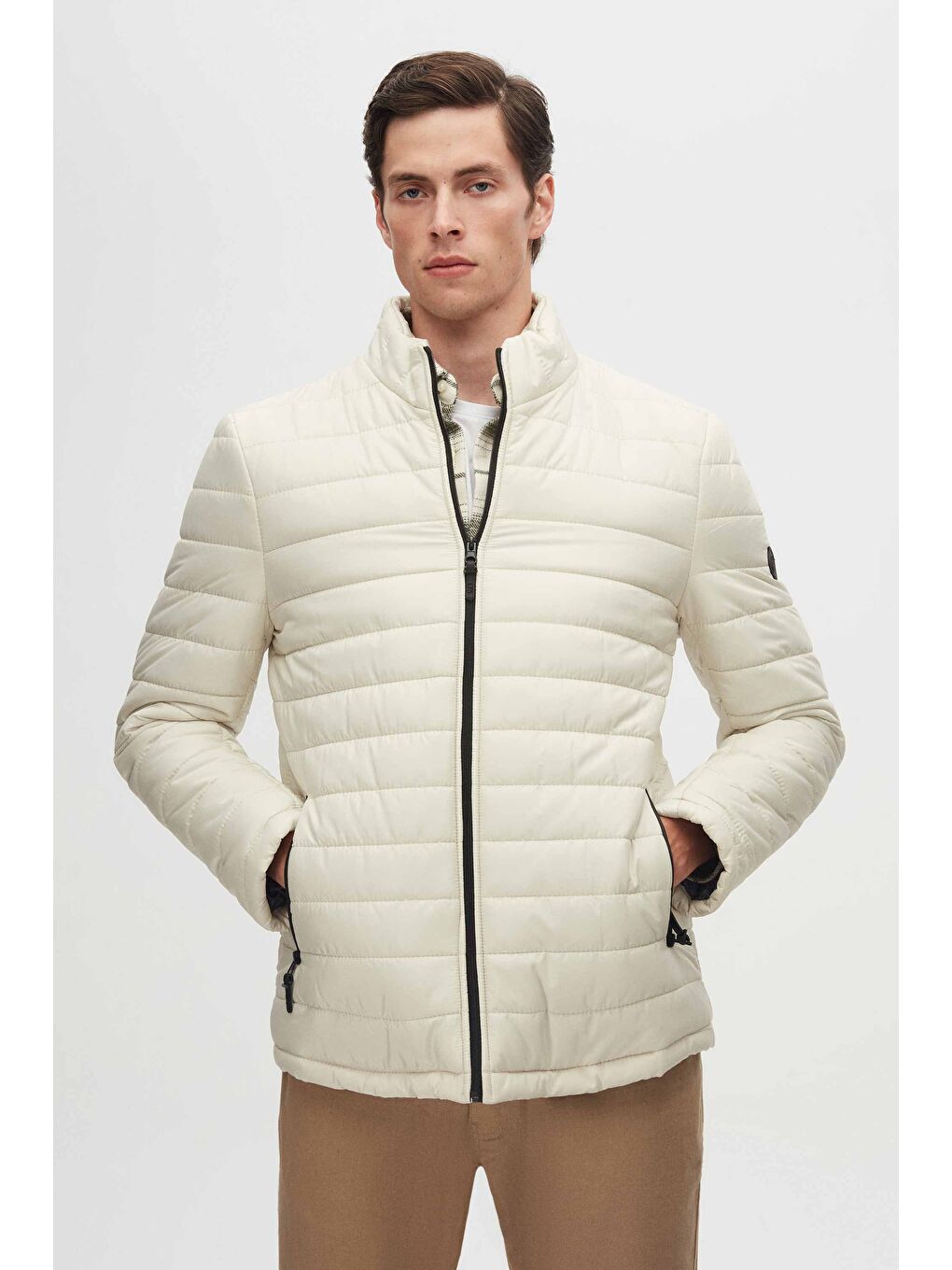 Bej Slim Fit Taş Rüzgar Geçirmez Elyaf Dolgulu Şişme Mont