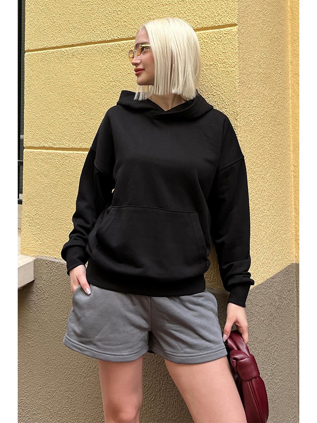 Madmext Siyah Kapüşonlu Oversize Cepli Sweatshirt MG2207