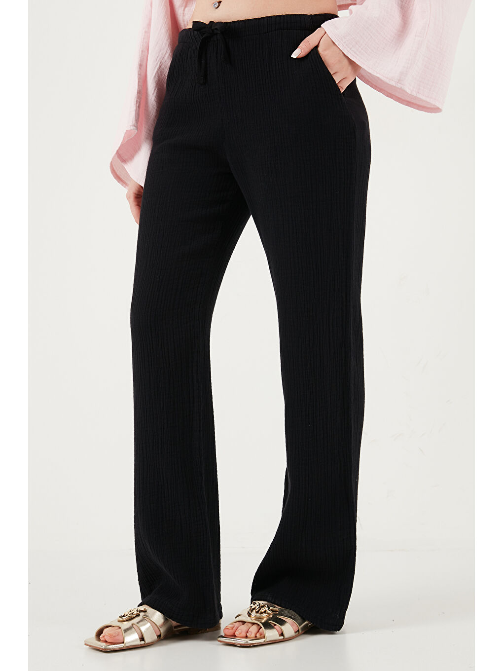 Siyah Pamuklu Relaxed Fit Geniş Paça Müslim Kadın Pantolon 668YP5502-2