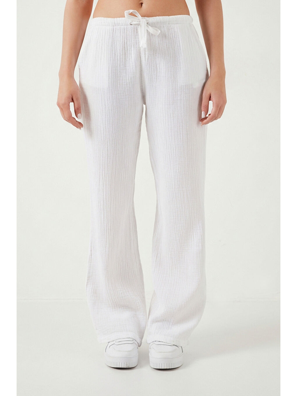 Beyaz Pamuklu Relaxed Fit Geniş Paça Müslim Kadın Pantolon 668YP5502-5