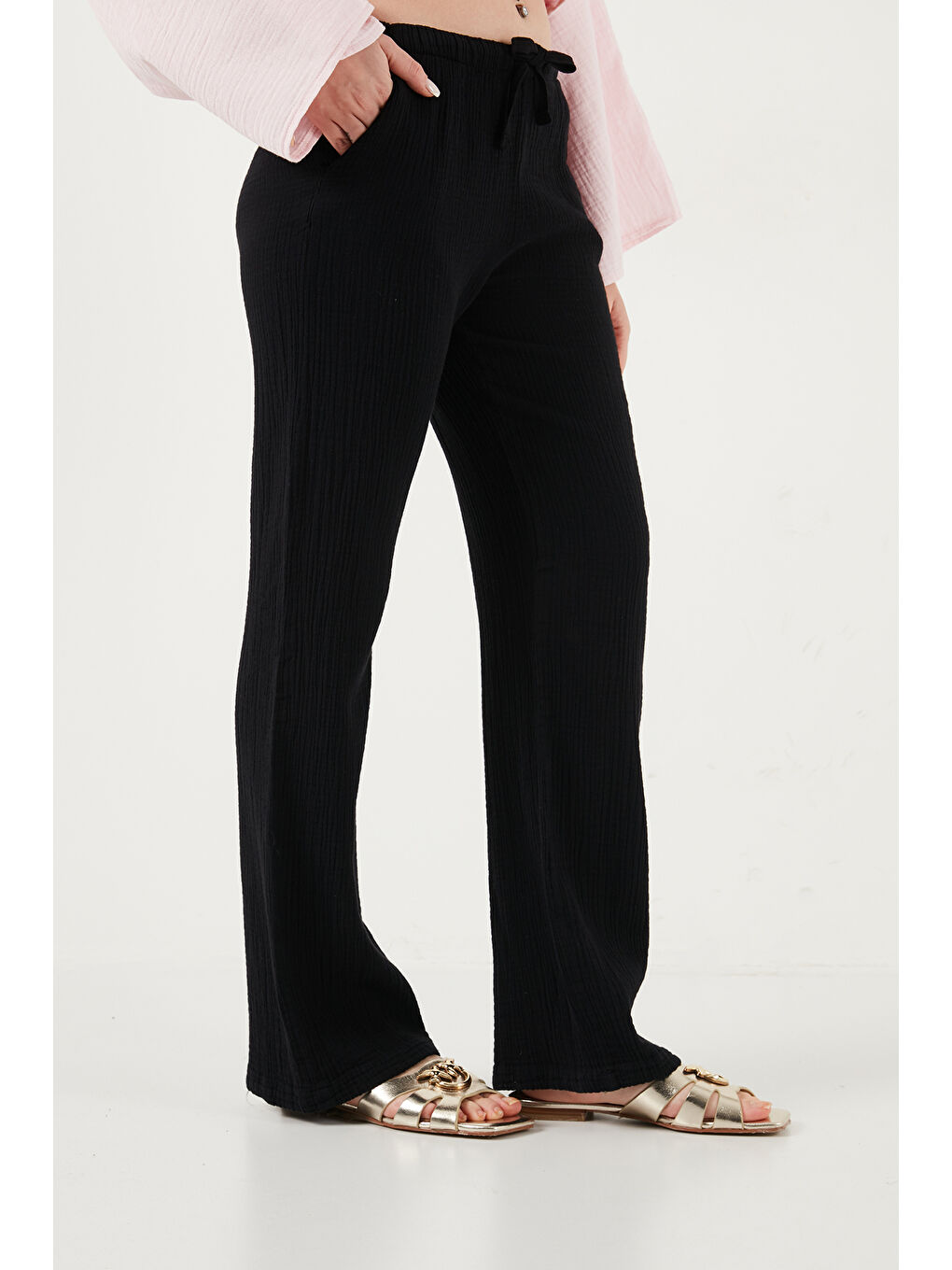 Siyah Pamuklu Relaxed Fit Geniş Paça Müslim Kadın Pantolon 668YP5502-3