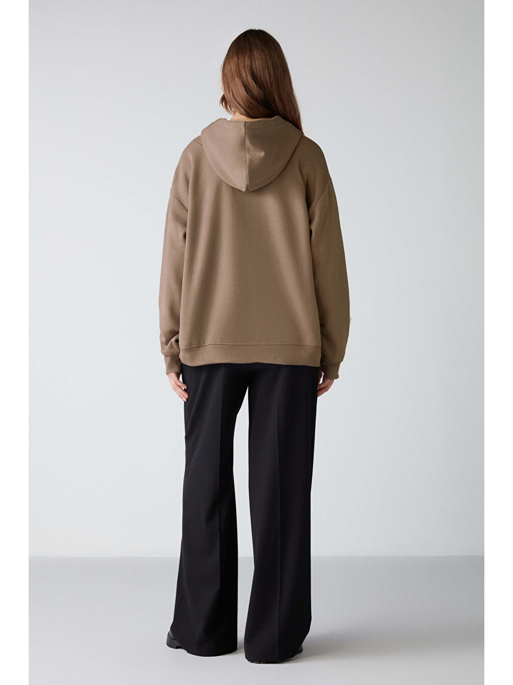 Bej Adel Kadın Organik Pamuklu Içi Polarlı Yumuşacık Relaxed Kanguru Cepli Kapüşonlu VİZON Sweatshirt-3