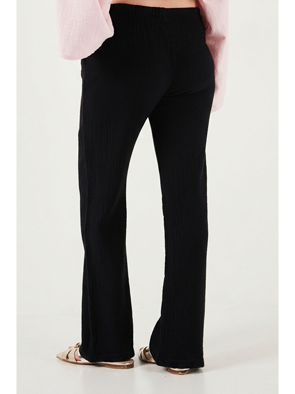 Siyah Pamuklu Relaxed Fit Geniş Paça Müslim Kadın Pantolon 668YP5502-5