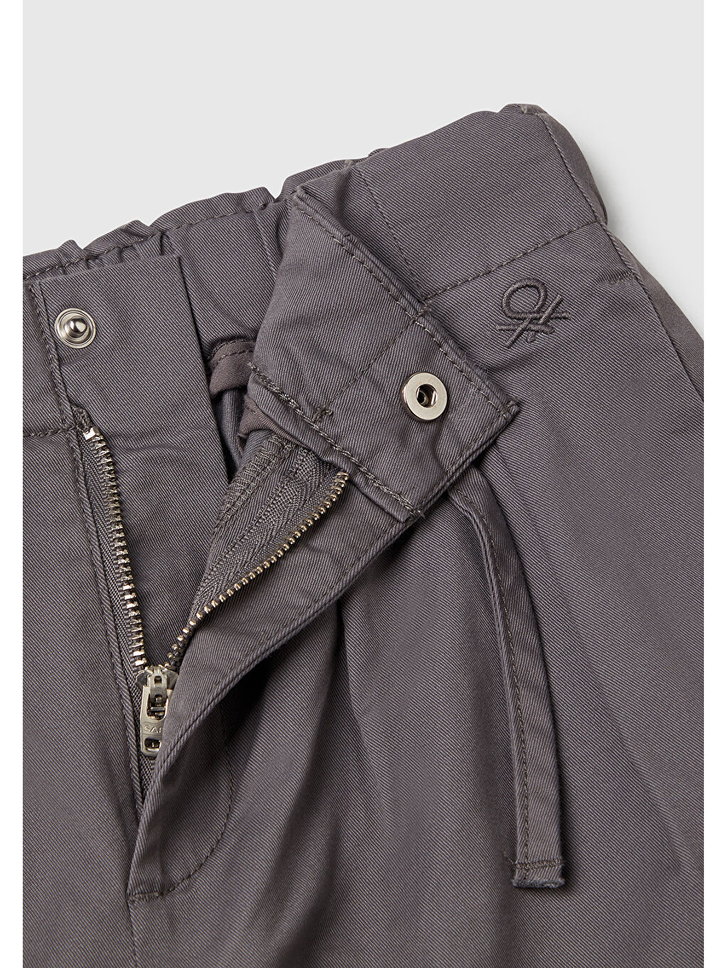 Kız Çocuk Antrasit Büzgü İpli Pile Detaylı Pantolon-2