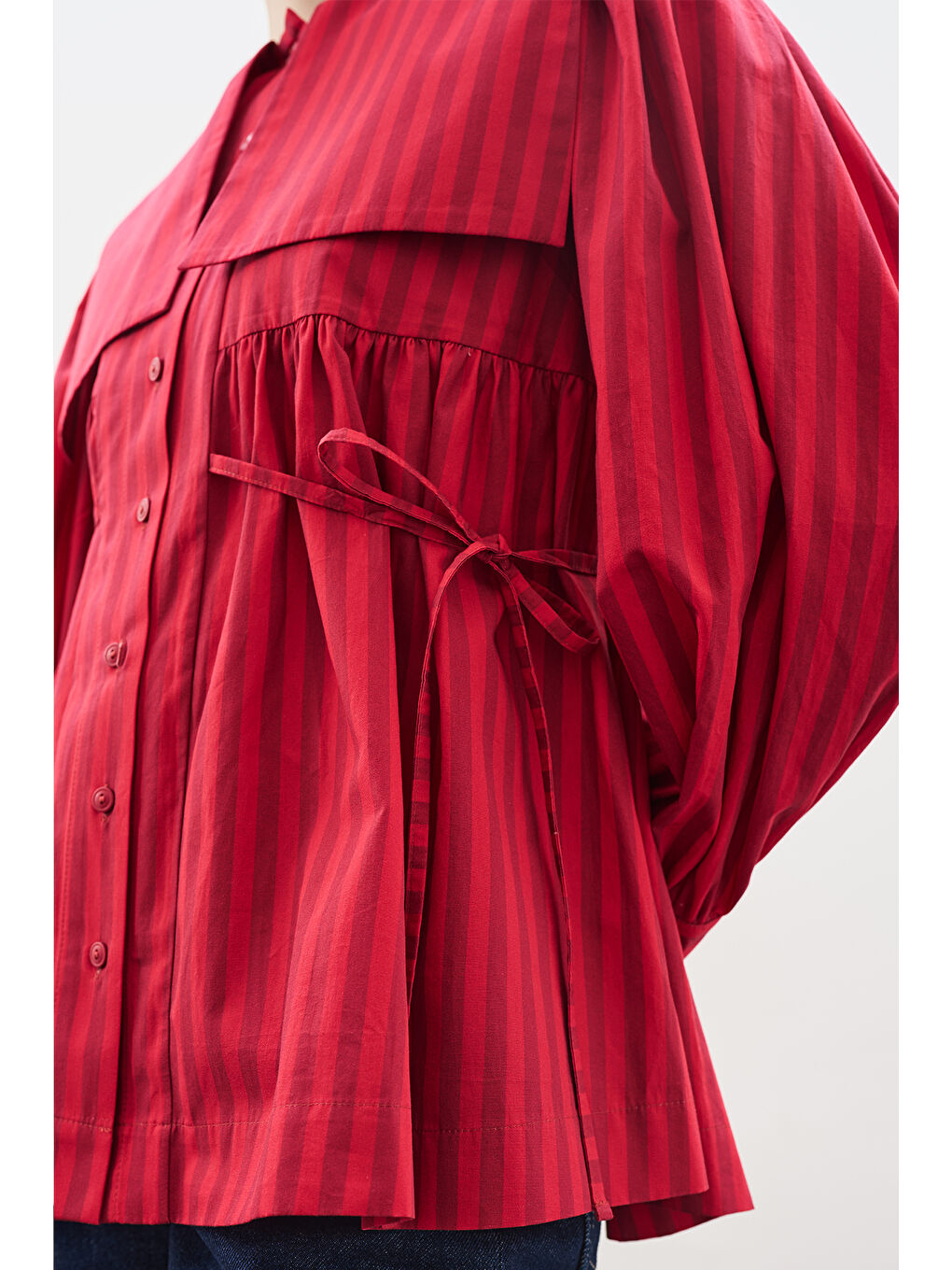 Geniş Yakalı Kuşaklı Gömlek Kırmızı Çizgili-3