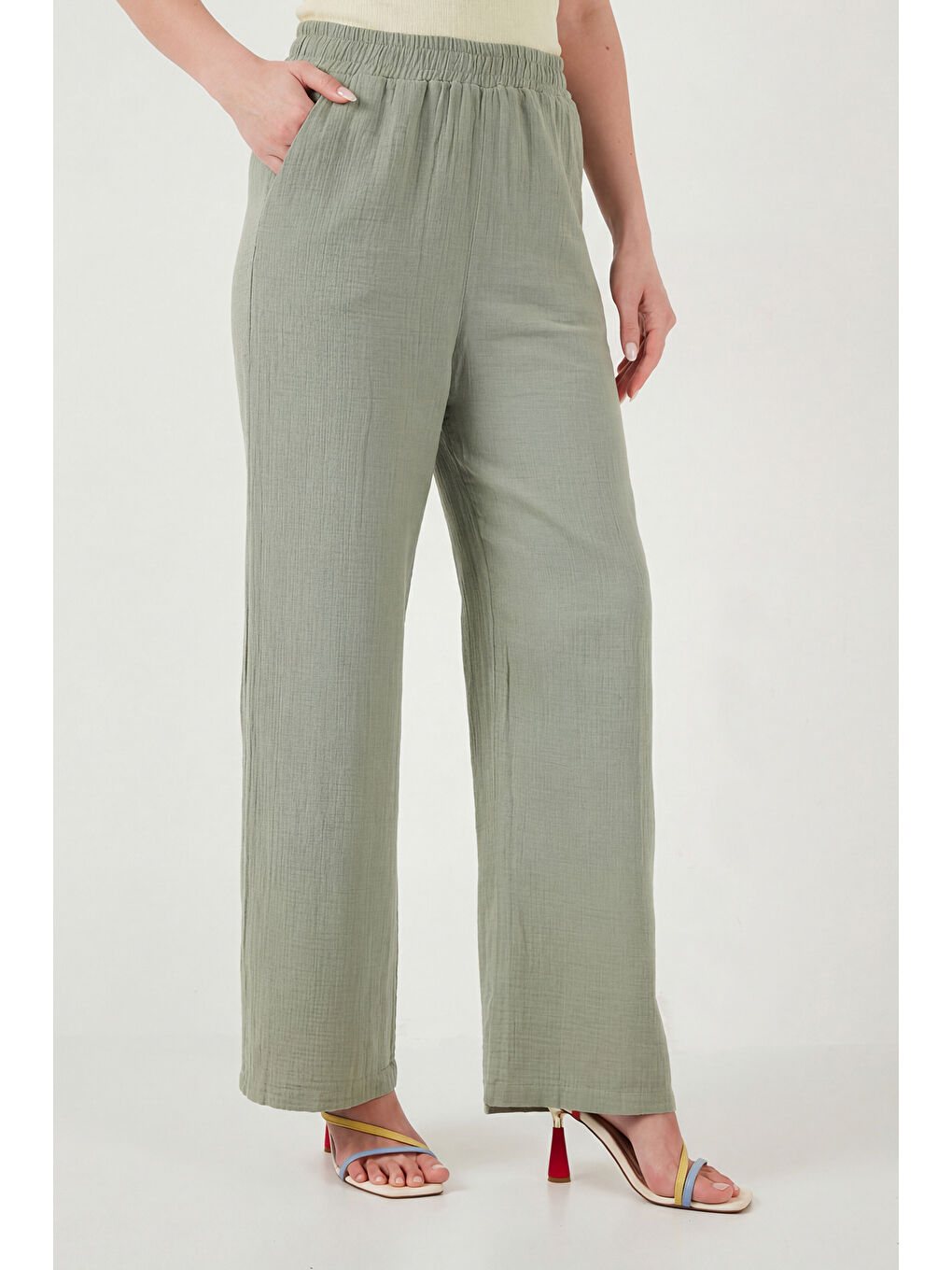 Yeşil Pamuklu Regular Fit Bağlama Detaylı Alt-Üst Müslin Takım 5866660-5