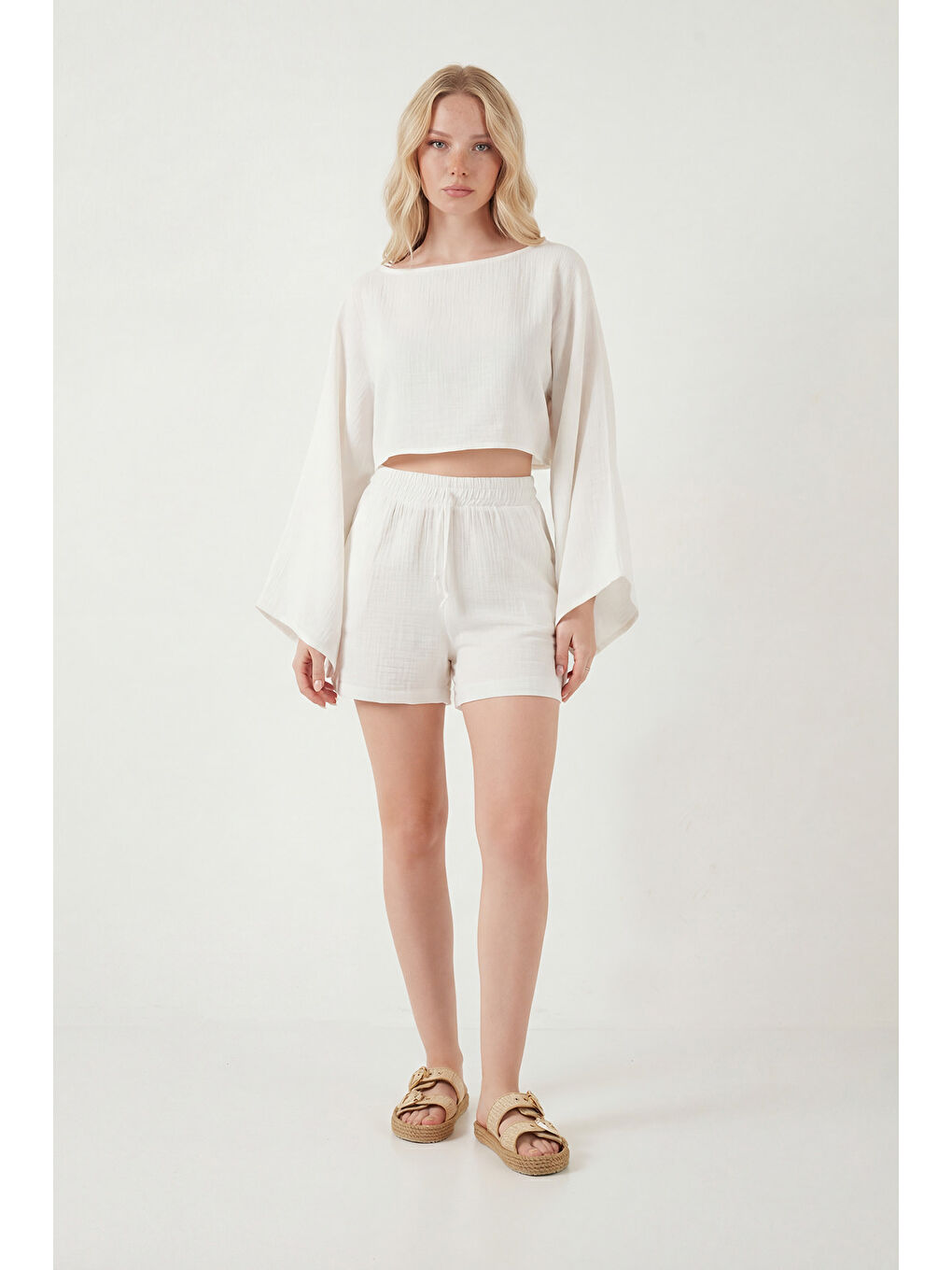 Ekru Pamuklu Comfort Fit Yuvarlak Yaka Şortlu Kadın Müslim Takım 5866317-2