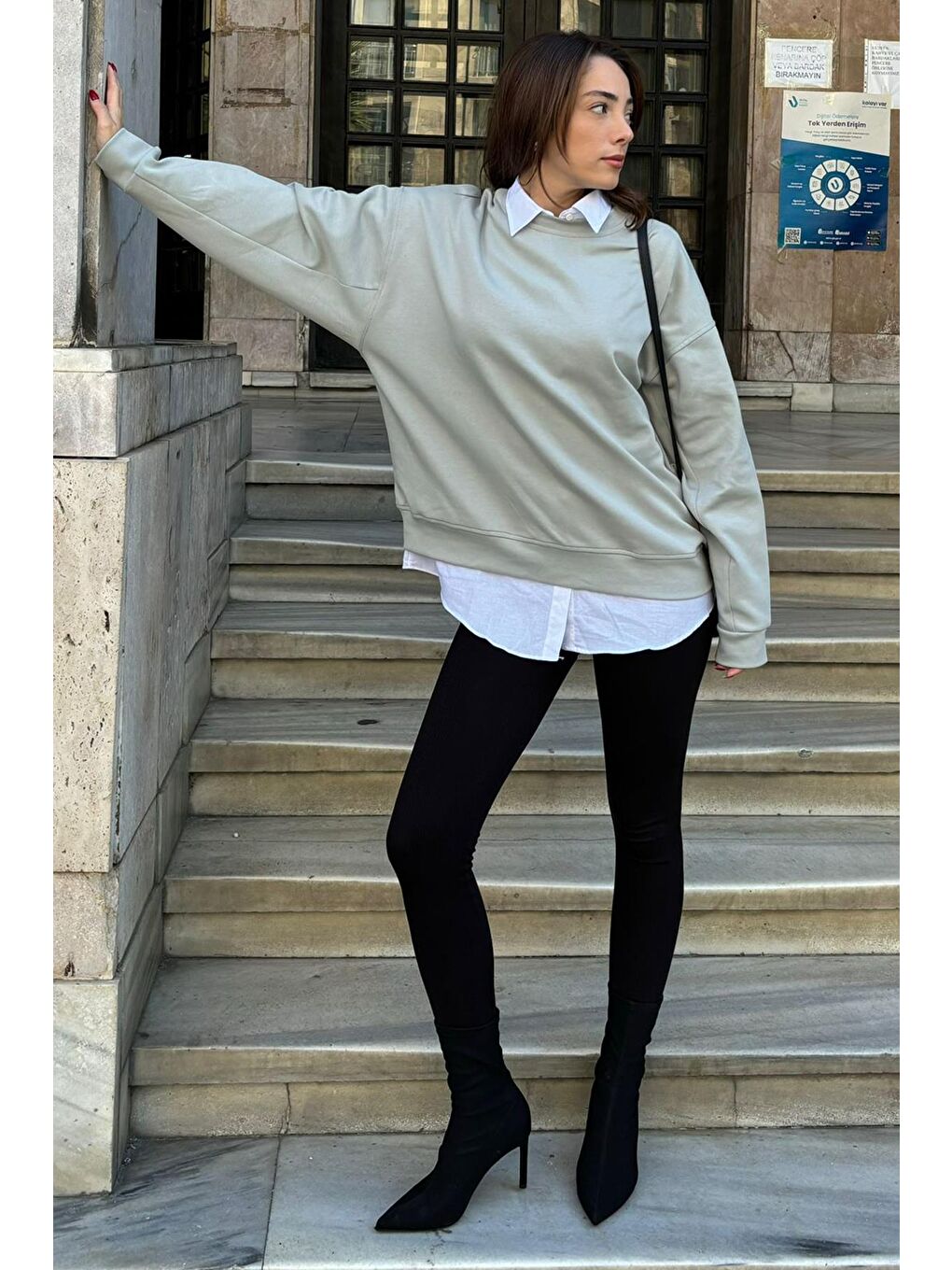 Madmext Gri Baskılı Boyalı Gri Bisiklet Yaka Basic Sweatshirt MG2185 - 4