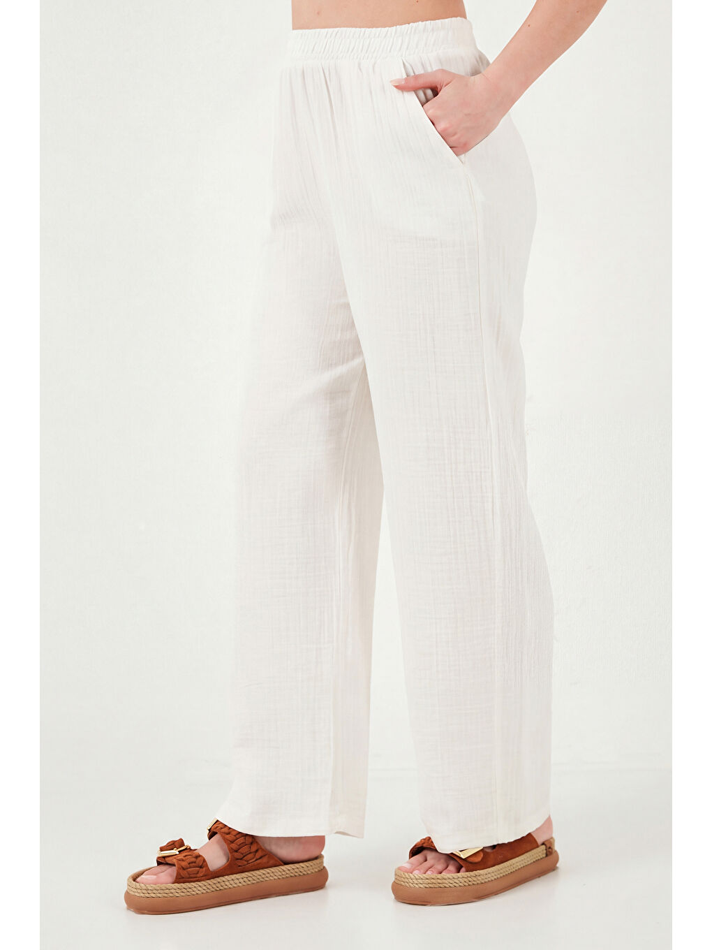 Ekru Pamuklu Regular Fit Bağlama Detaylı Alt-Üst Müslin Takım 5866660-5