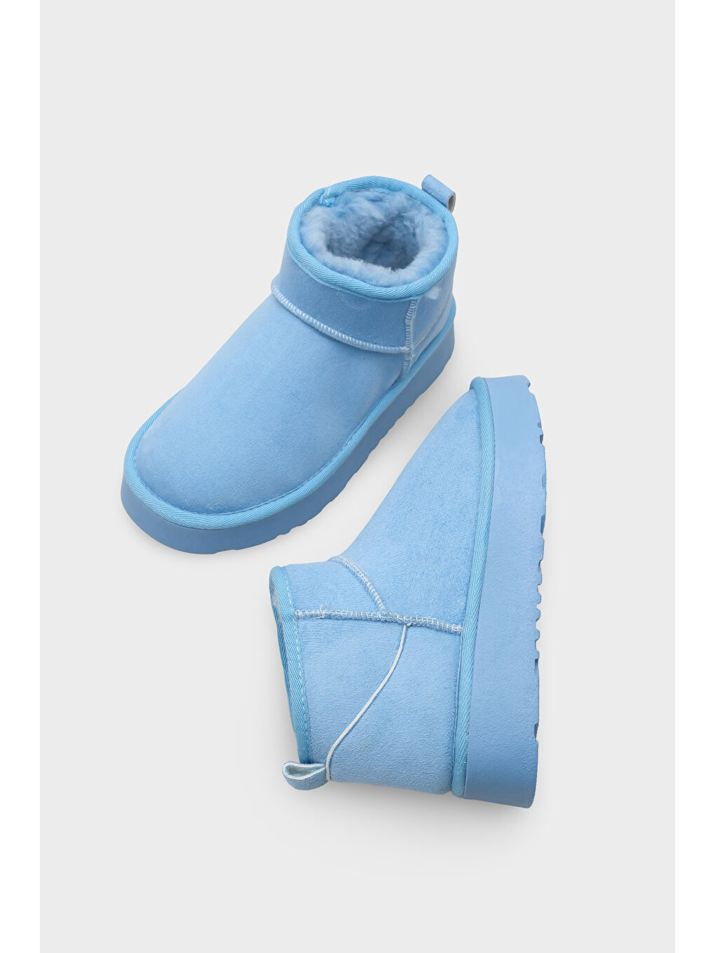 Mavi Raina Kalın Tabanlı Yuvarlak Burunlu Kürklü Kısa Kadın Bot-5