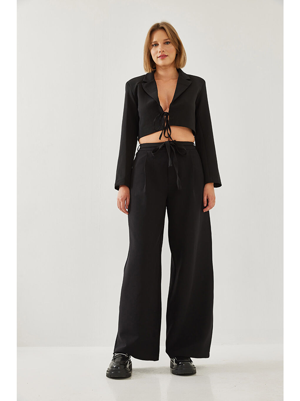 Siyah Kadın Crop Ceketli İkili Alt Üst Takım-5