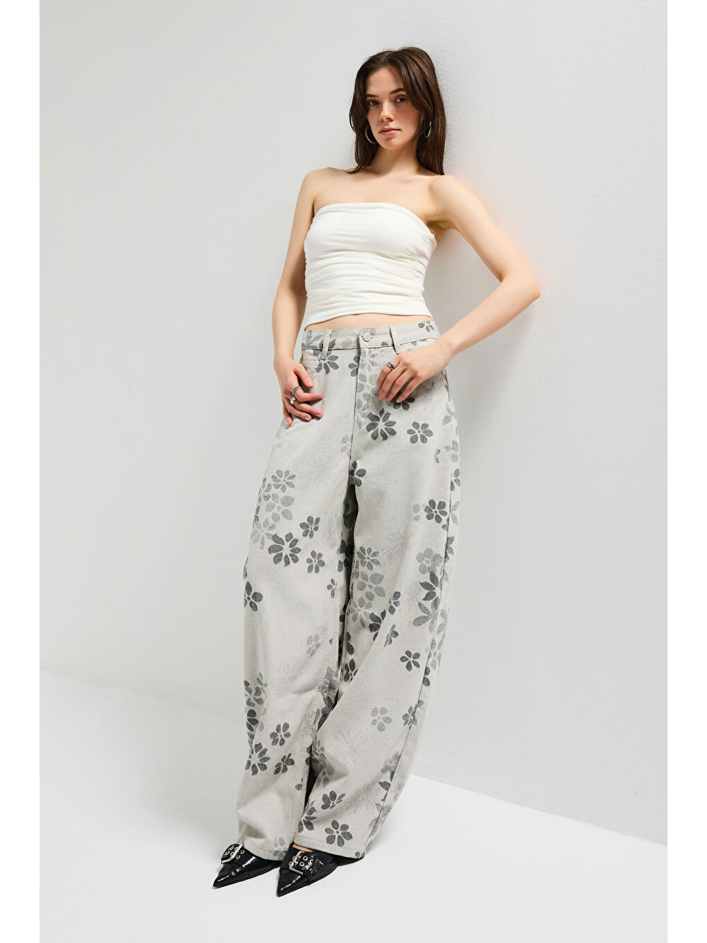 Mavi Kadın Gri Çiçekli w5 Özel Kumaş Tasarım Denim Jean-1